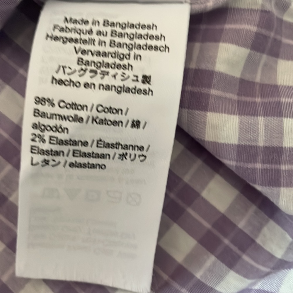 Button Down - Picture 4 of 4